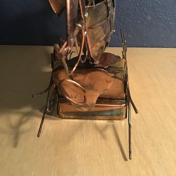 Vintage Musical Sailing Ship 12" x 3" Plays Music When You Wind The Key In Front - Picture 8 of 8